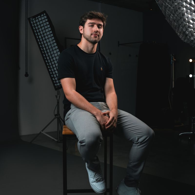 Corporativos - 2 - 0